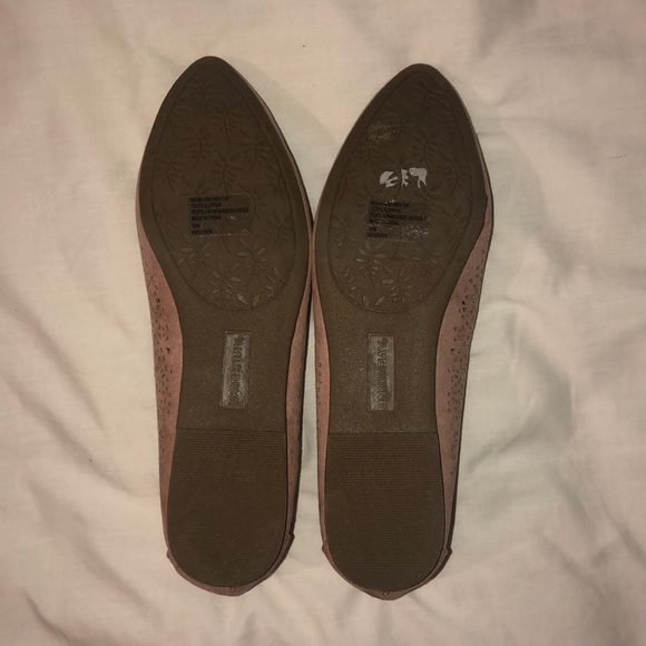 Flats - Picture 3 of 3